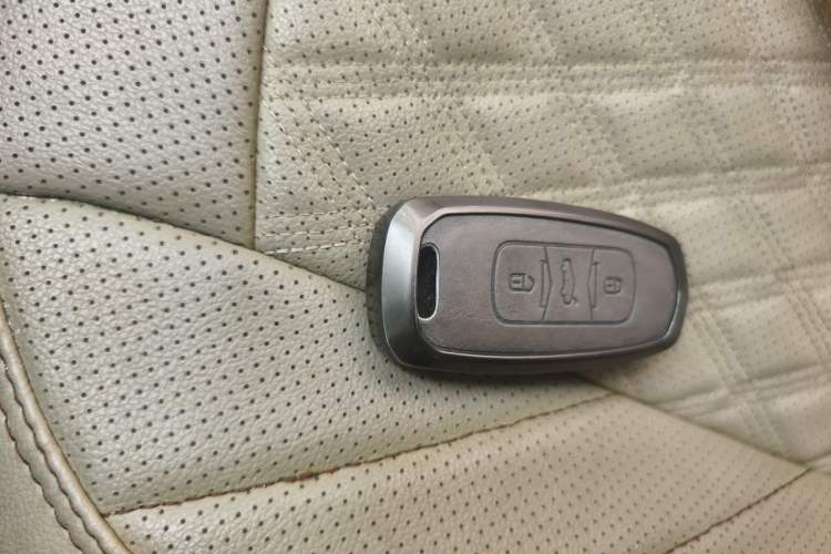 Used Geely Auto Emgrand GT 2016 1.8T Comfort Model Vehicle Key