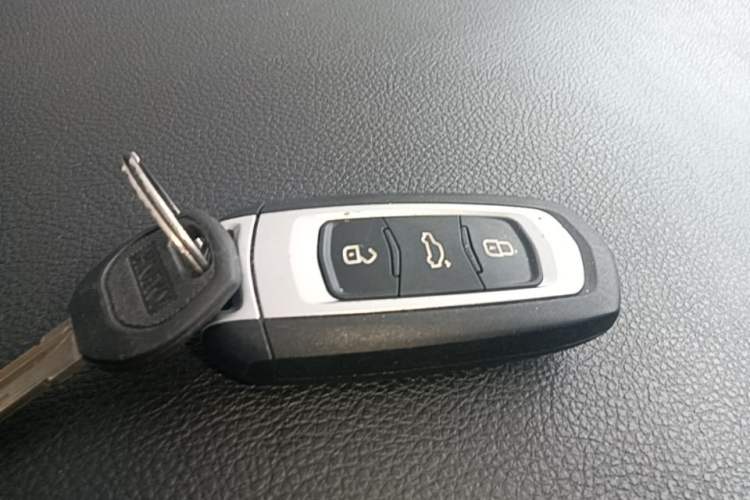 Used Geely Auto Emgrand GT 2016 1.8T Comfort Model Vehicle Key
