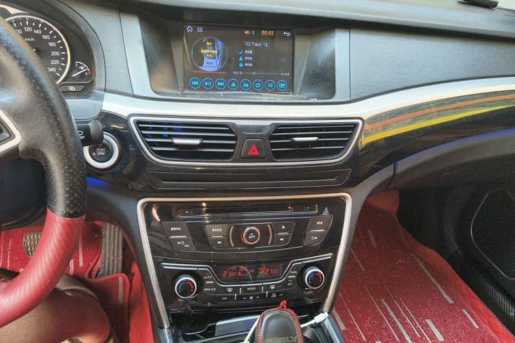 Used Geely Auto Emgrand GT 2016 1.8T Comfort Model Audio And AC Panel