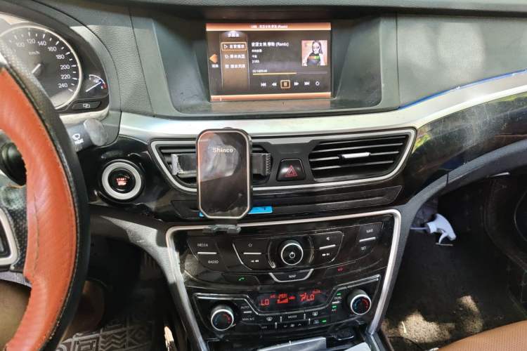 Used Geely Auto Emgrand GT 2016 1.8T Zunya Model Audio And AC Panel