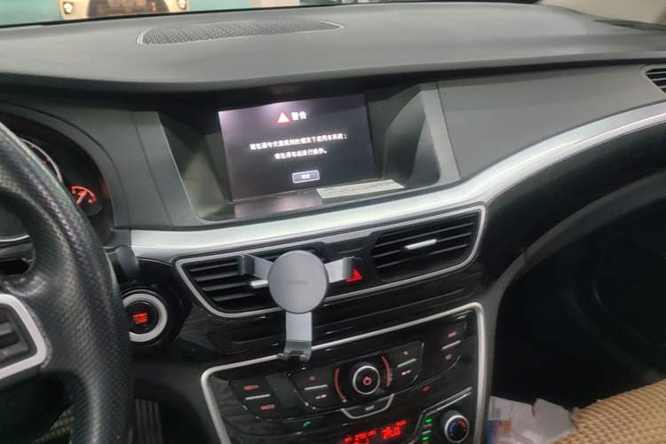 Used Geely Auto Emgrand GT 2016 2.4L Zunya Model Audio And AC Panel