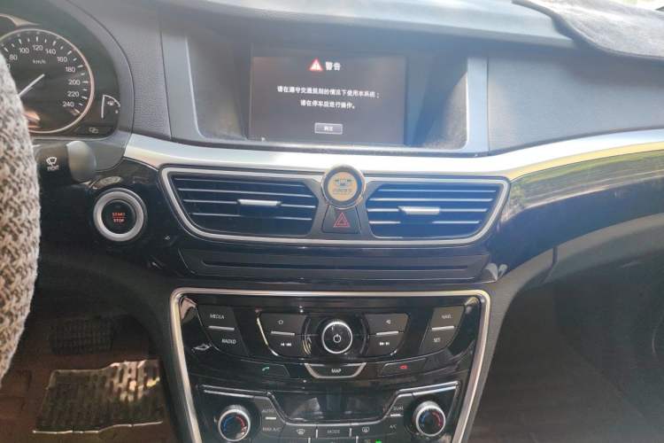 Used Geely Auto Emgrand GT 2016 1.8T Zunya Model Audio And AC Panel