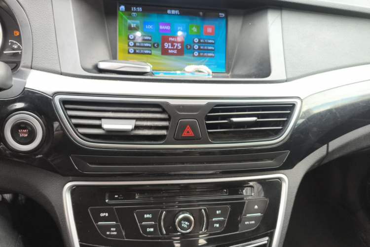 Used Geely Auto Emgrand GT 2016 1.8T Zunya Model Audio And AC Panel