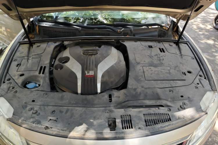 Used Geely Auto Emgrand GT 2016 1.8T Zunya Model Engine Bay