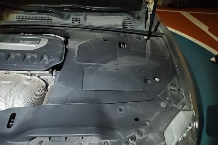 Used Geely Auto Emgrand GT 2016 2.4L Zunya Model Engine Bay Left