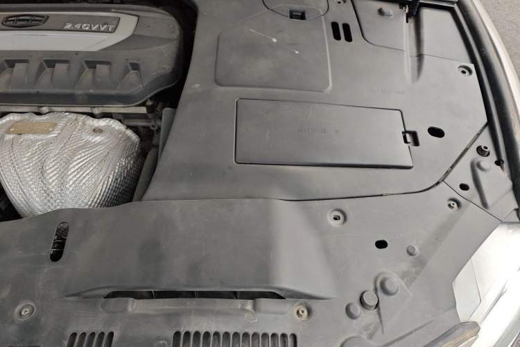 Used Geely Auto Emgrand GT 2016 2.4L Comfort Version Engine Bay Left