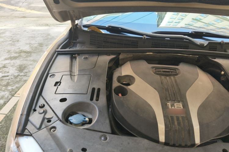 Used Geely Auto Emgrand GT 2016 1.8T Comfort Model Engine Bay Right