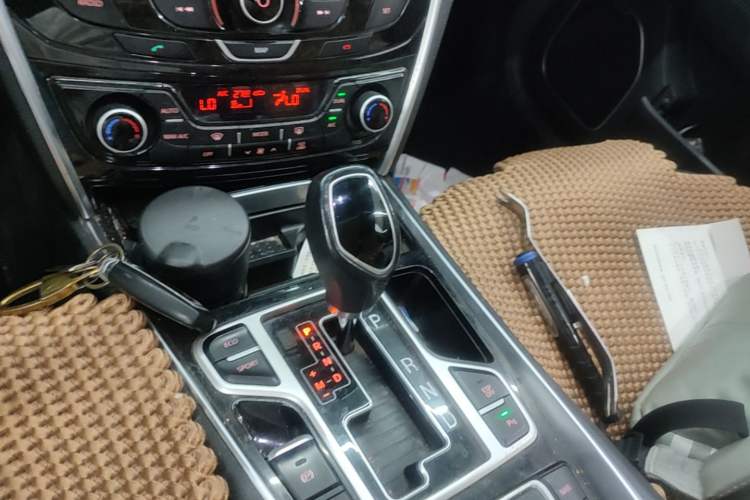 Used Geely Auto Emgrand GT 2016 2.4L Zunya Model Gear Lever
