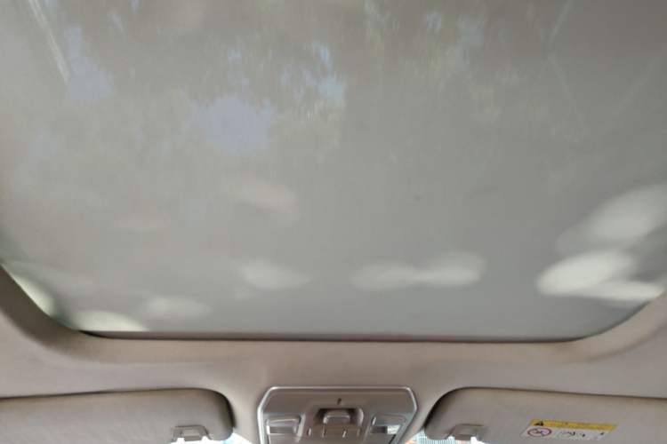 Used Geely Auto Emgrand GT 2016 1.8T Zunya Model Headliner