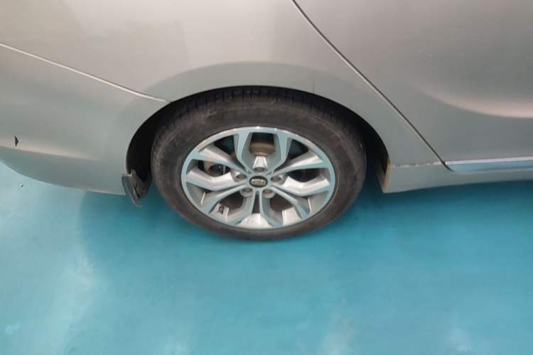 Used Geely Auto Emgrand GT 2016 2.4L Zunya Model Right Rear Wheel Hub