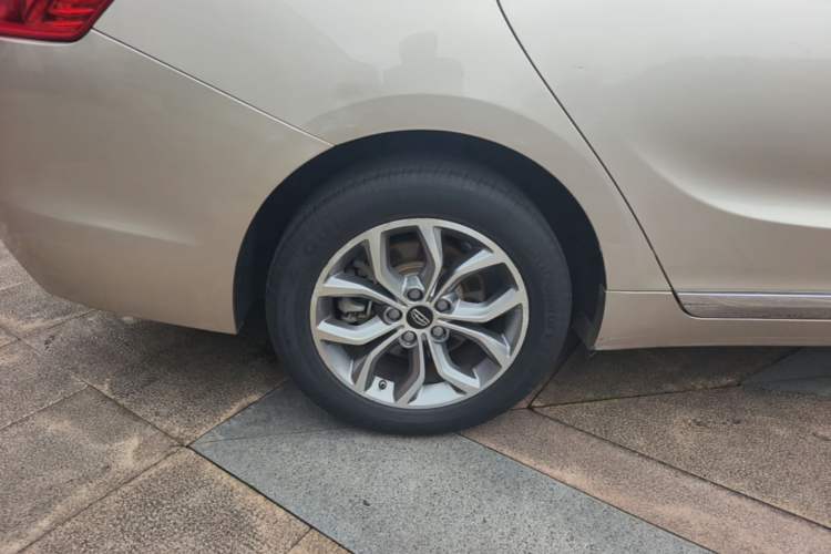 Used Geely Auto Emgrand GT 2016 1.8T Comfort Model Right Rear Wheel Hub