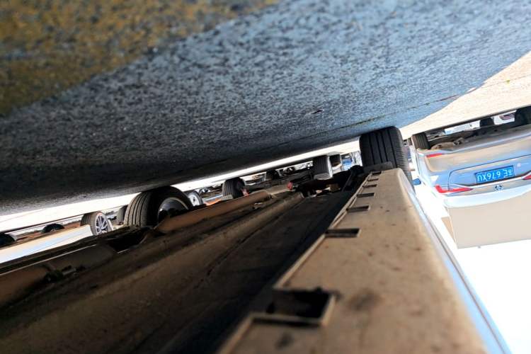 Used Geely Auto Emgrand GT 2016 1.8T Zunya Model Right Side Sill