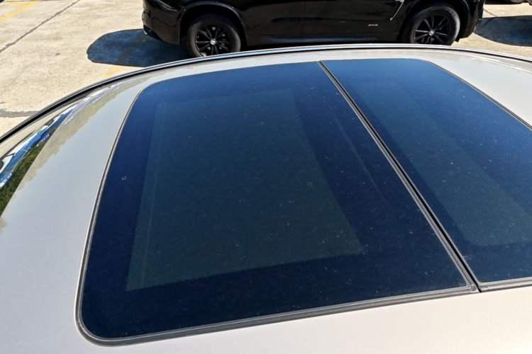 Used Geely Auto Emgrand GT 2016 1.8T Zunya Model Roof