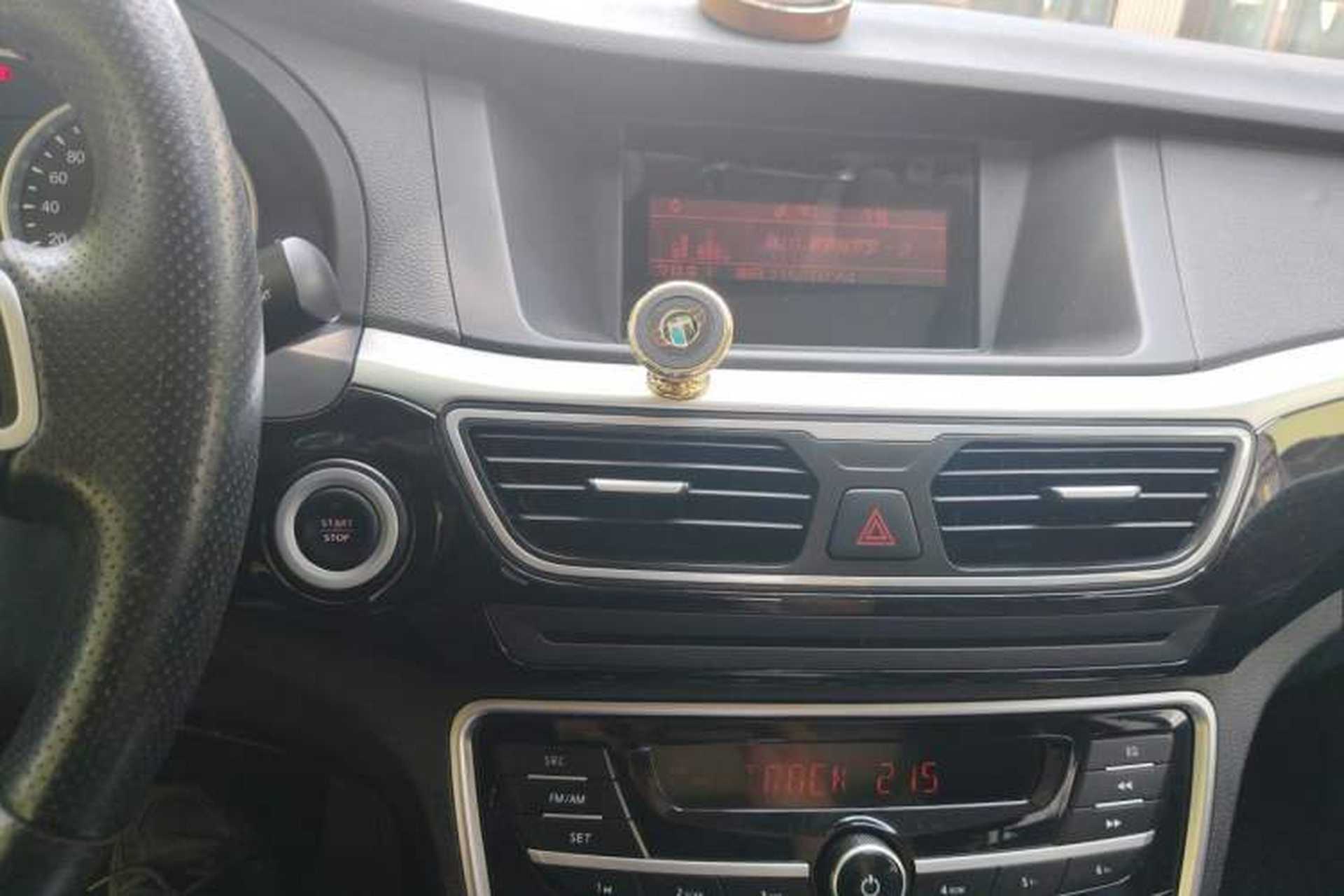 Used Geely Auto Emgrand GT 2017 2.4L Comfort Model Audio And AC Panel