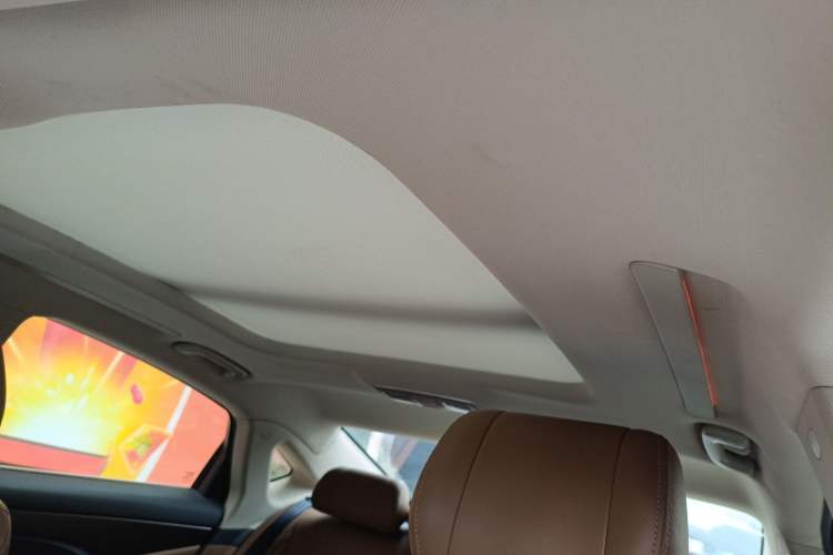 Used Geely Auto Emgrand GT 2017 2.4L Luxury Model Headliner