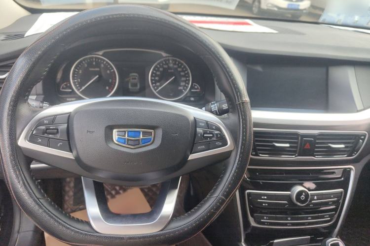 Used Geely Auto Emgrand GT 2017 1.8T Luxury Model Interior 2
