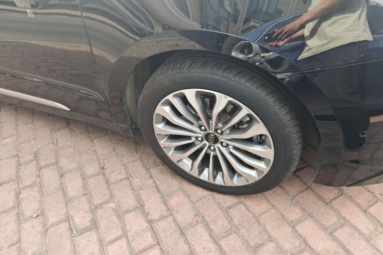 Used Geely Auto Emgrand GT 2017 1.8T Flagship Model Right Front Wheel Hub