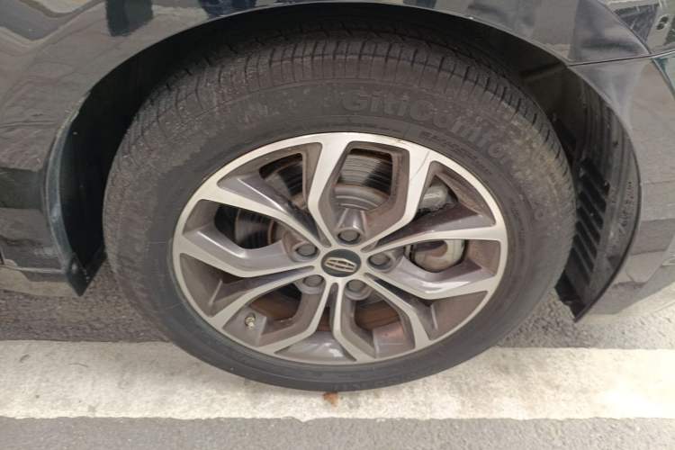 Used Geely Auto Emgrand GT 2017 2.4L Luxury Model Right Front Wheel Hub