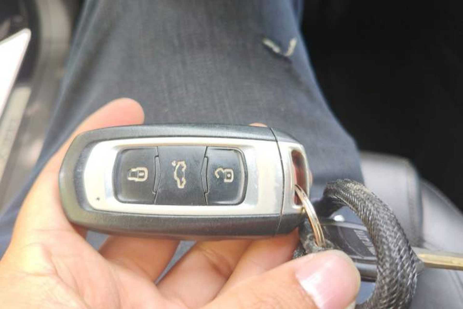 Used Geely Auto Emgrand GT 2017 2.4L Comfort Model Vehicle Key