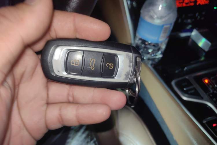 Used Geely Auto Emgrand GT 2017 2.4L Comfort Model Vehicle Key