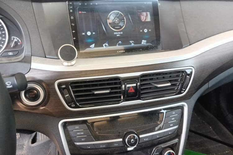 Used Geely Auto Emgrand GT 2017 2.4L Comfort Model Audio And AC Panel