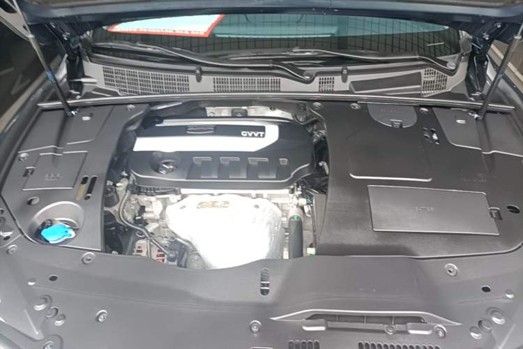 Used Geely Auto Emgrand GT 2017 2.4L Comfort Model Engine Bay