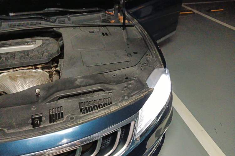 Used Geely Auto Emgrand GT 2017 2.4L Luxury Model Engine Bay Left