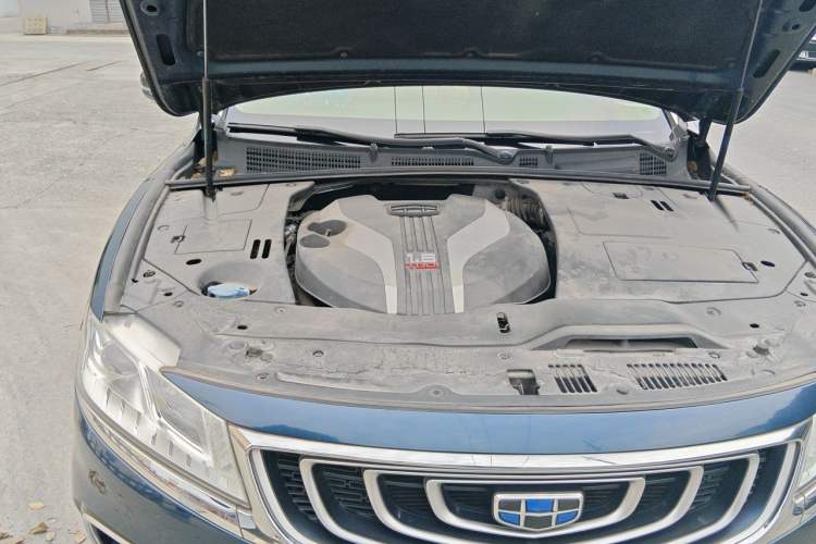 Used Geely Auto Emgrand GT 2017 1.8T Luxury Model Engine Bay Right
