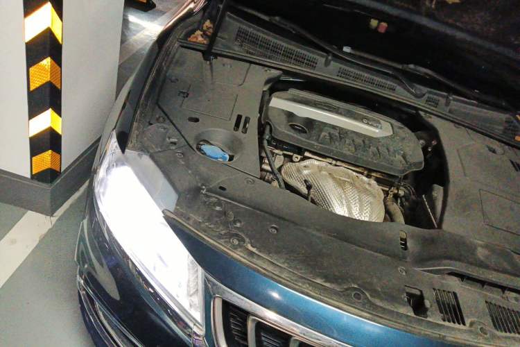 Used Geely Auto Emgrand GT 2017 2.4L Luxury Model Engine Bay Right