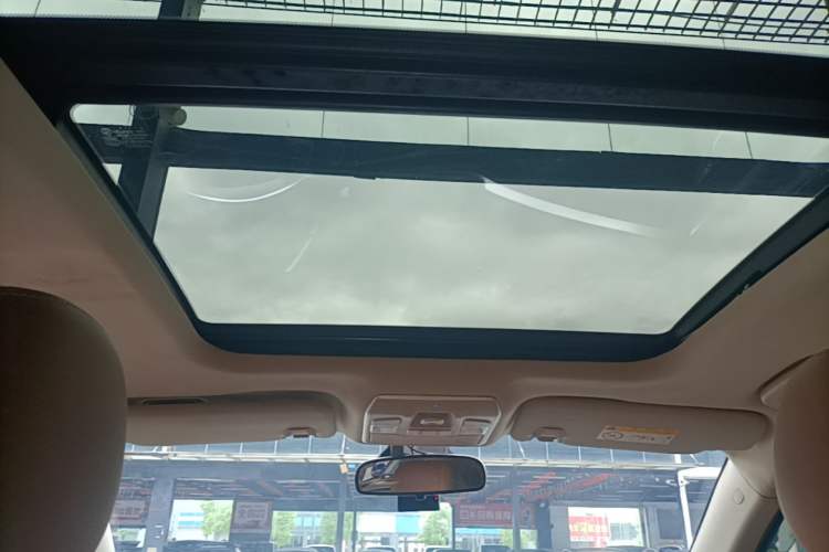 Used Geely Auto Emgrand GT 2017 2.4L Comfort Model Headliner