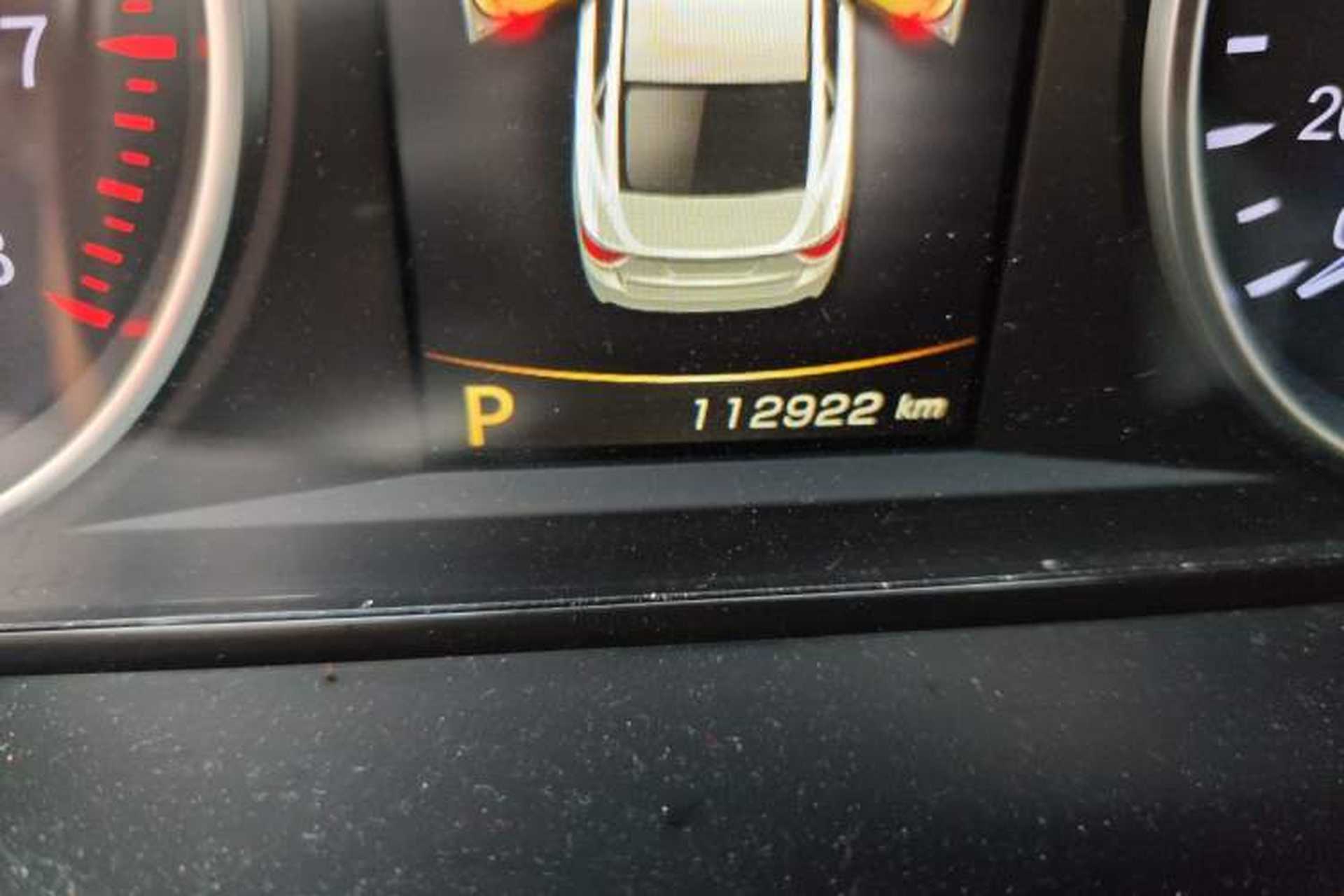 Used Geely Auto Emgrand GT 2017 1.8T Flagship 4G Edition Odometer Close Up