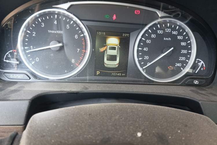 Used Geely Auto Emgrand GT 2017 2.4L Comfort Model Odometer Close Up