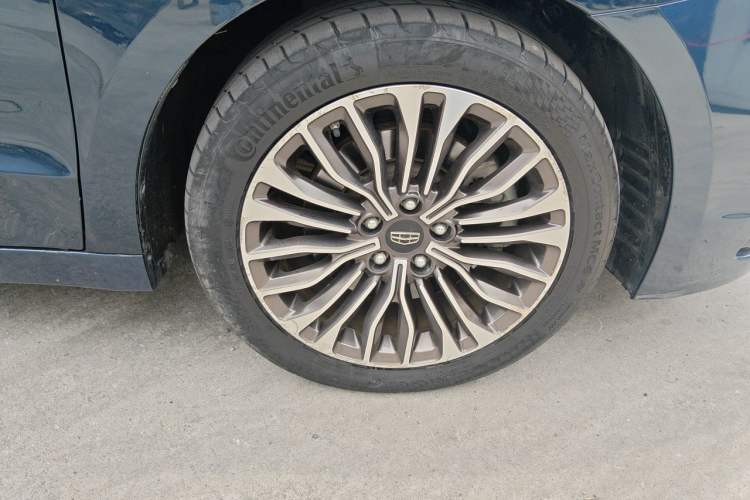 Used Geely Auto Emgrand GT 2017 1.8T Luxury Model Right Front Wheel Hub