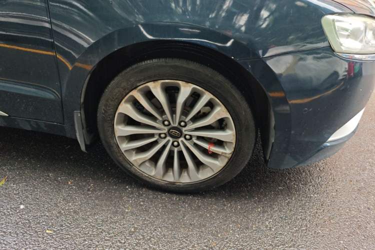 Used Geely Auto Emgrand GT 2017 1.8T Flagship 4G Edition Right Front Wheel Hub
