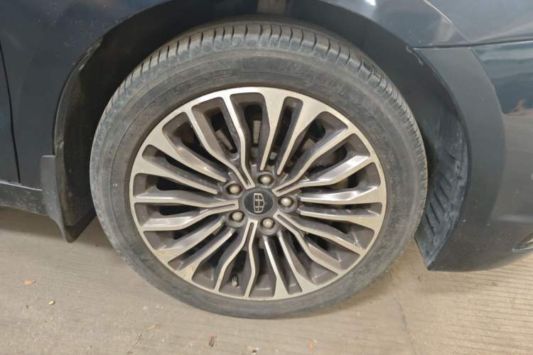 Used Geely Auto Emgrand GT 2017 1.8T Flagship 4G Edition Right Front Wheel Hub