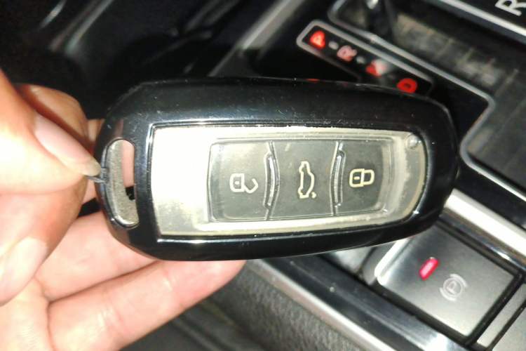 Used Geely Auto Emgrand GT 2017 2.4L Luxury Model Vehicle Key