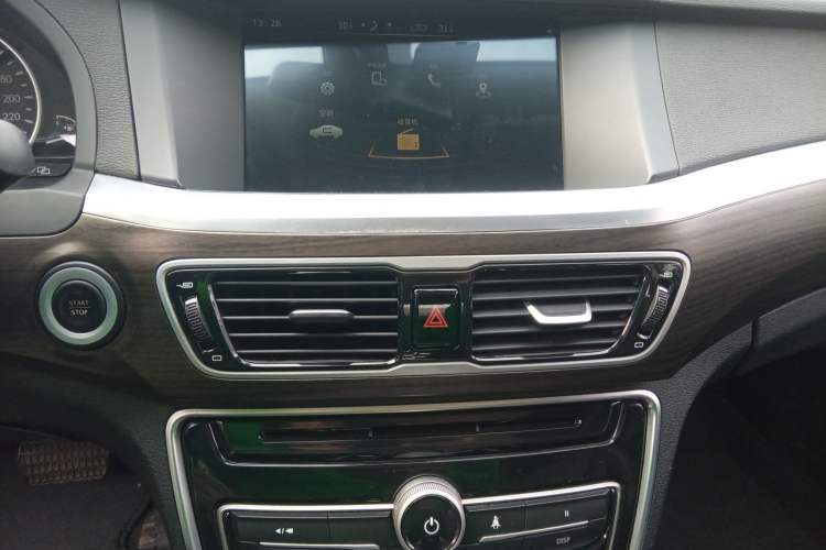 Used Geely Auto Emgrand GT 2017 2.4L Zunya Model Audio And AC Panel