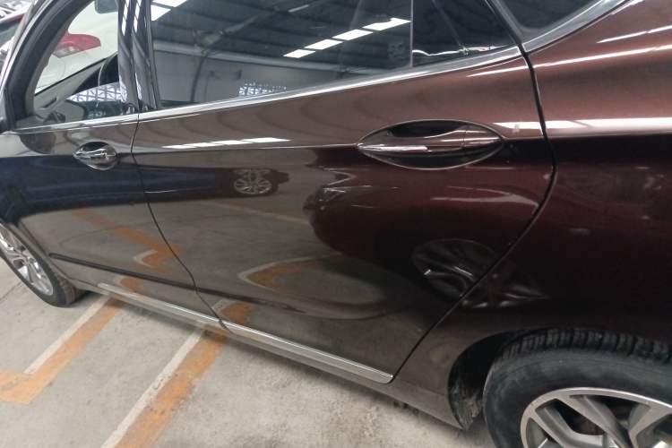 Used Geely Auto Emgrand GT 2017 2.4L Luxury Model Exterior 3