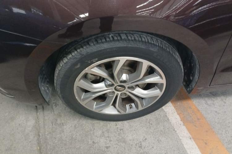 Used Geely Auto Emgrand GT 2017 2.4L Luxury Model Exterior 7