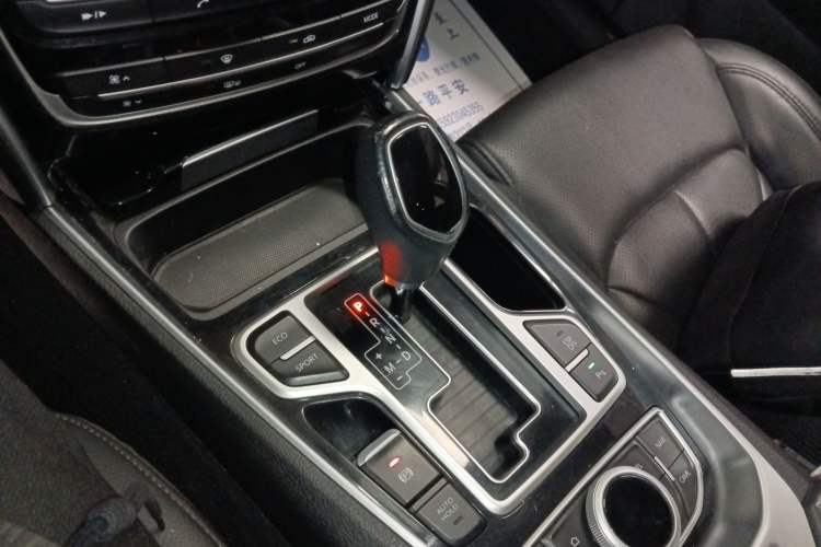 Used Geely Auto Emgrand GT 2017 2.4L Luxury Model Gear Lever