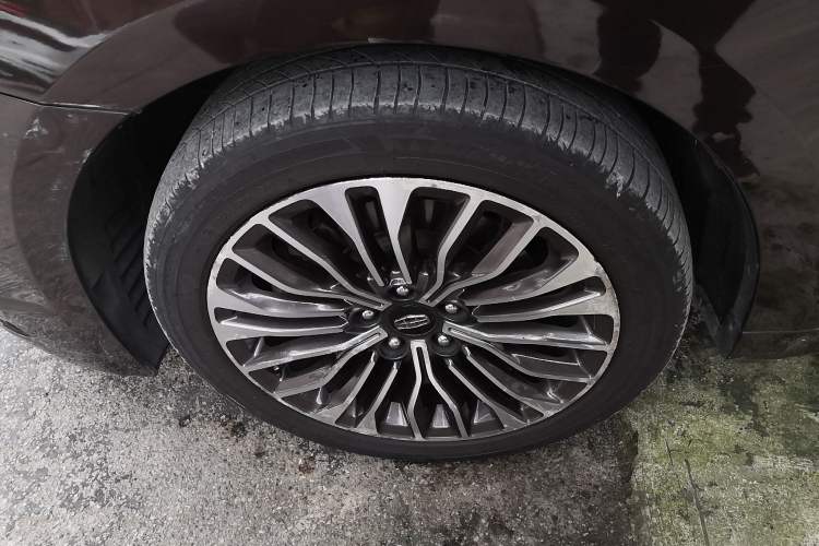 Used Geely Auto Emgrand GT 2017 1.8T Luxury Model Left Front Wheel Hub
