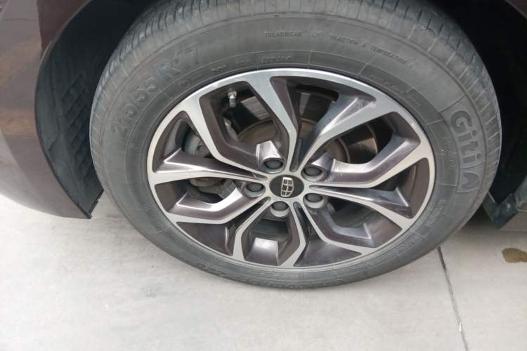Used Geely Auto Emgrand GT 2017 2.4L Zunya Model Left Front Wheel Hub