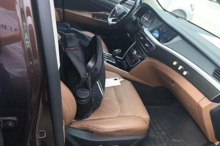 Used Geely Auto Emgrand GT 2017 1.8T Flagship Model Right Front Seat