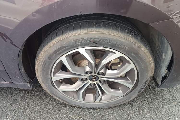 Used Geely Auto Emgrand GT 2017 1.8T Comfort Model Right Front Wheel Hub