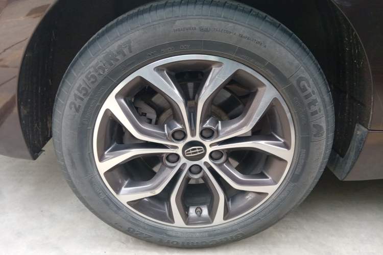 Used Geely Auto Emgrand GT 2017 2.4L Zunya Model Right Rear Wheel Hub
