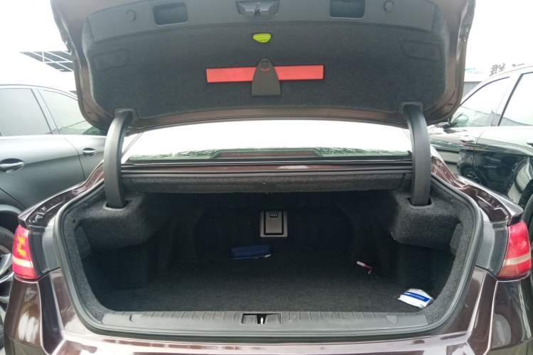 Used Geely Auto Emgrand GT 2017 2.4L Zunya Model Trunk