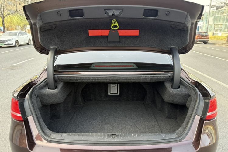 Used Geely Auto Emgrand GT 2017 1.8T Luxury Model Trunk