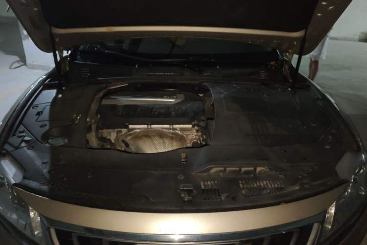 Used Geely Auto Emgrand GT 2017 2.4L Luxury Model Engine Bay