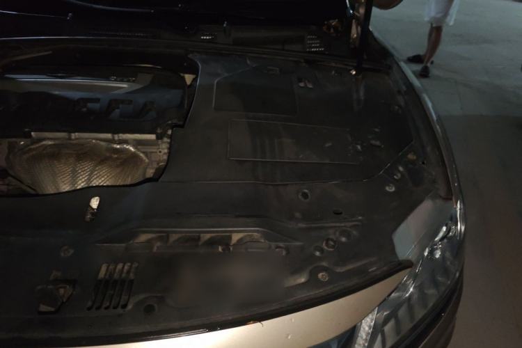 Used Geely Auto Emgrand GT 2017 2.4L Luxury Model Engine Bay Left