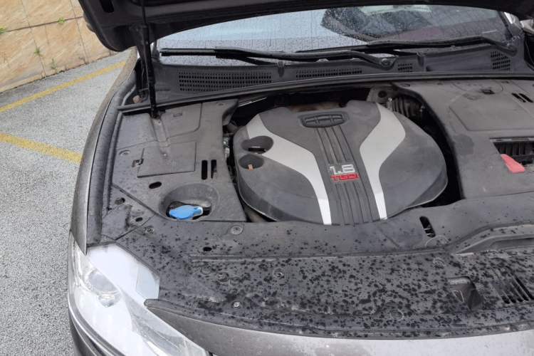 Used Geely Auto Emgrand GT 2017 1.8T Comfort Model Engine Bay Right